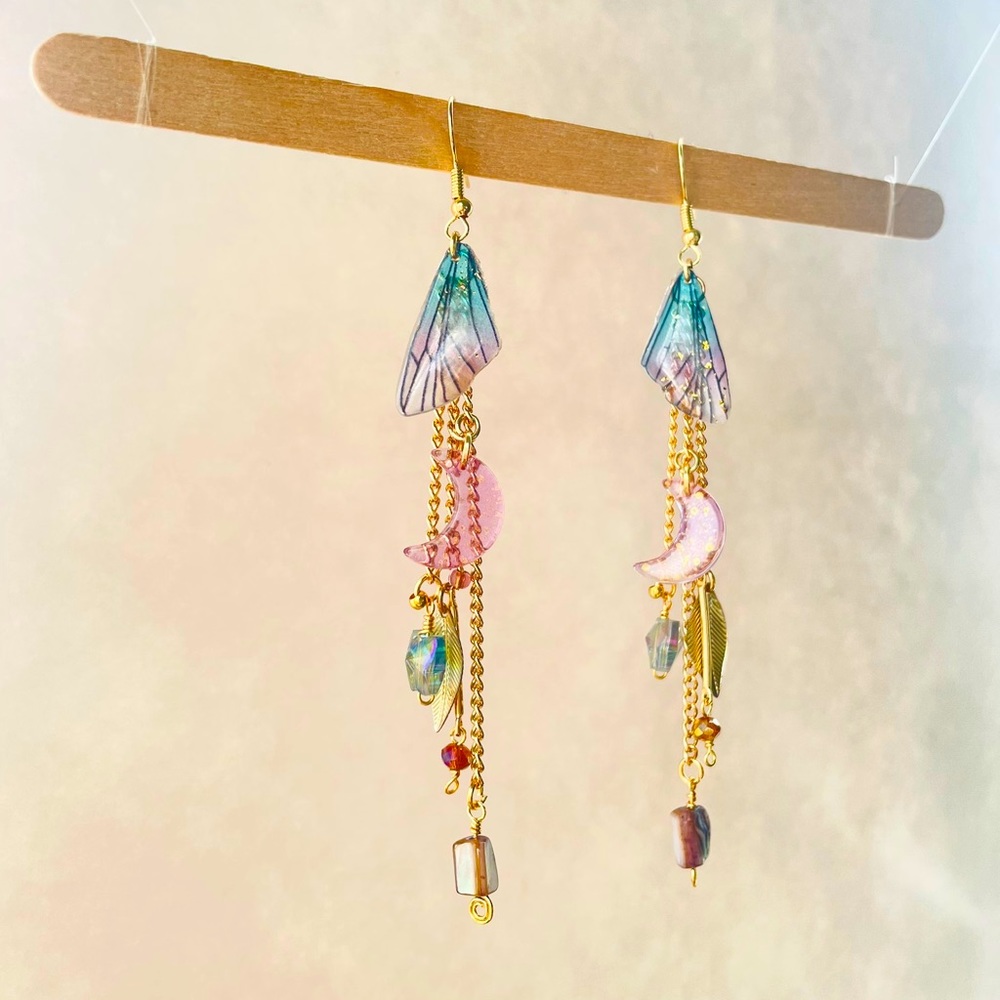 Multilayered dangle earrings